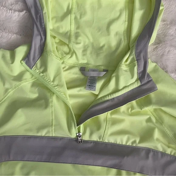 Ivivva 1/2 Zip Hooded Warm Up Jacket Size 14